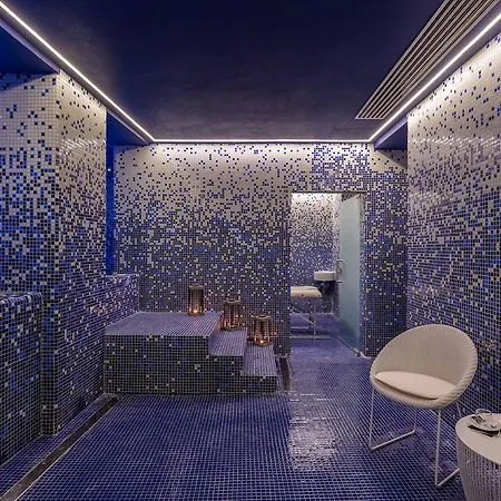 Hotel California Urban 3*